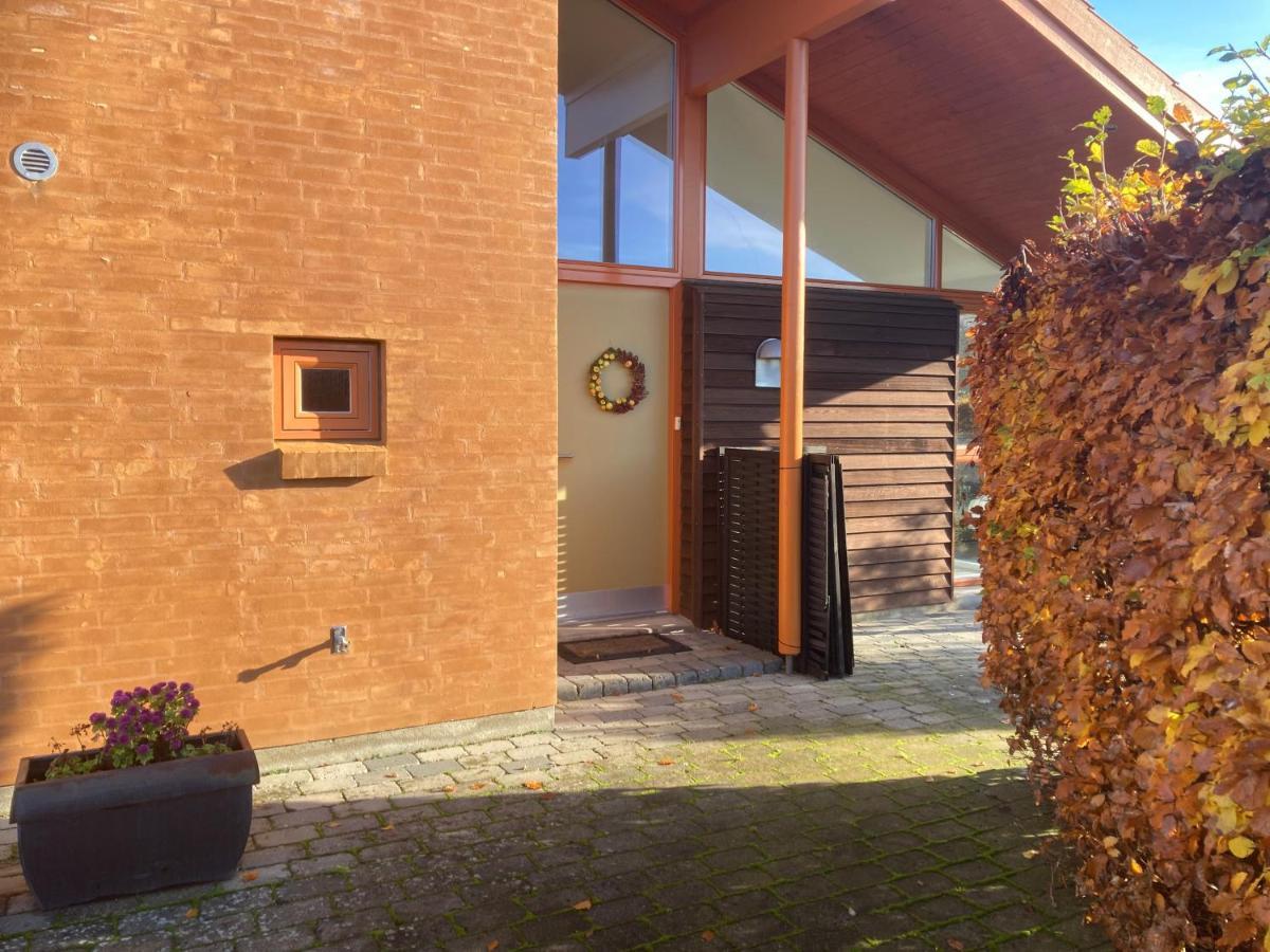 Vaerelse, Bad Og Toilet I Villa Næstved Kültér fotó